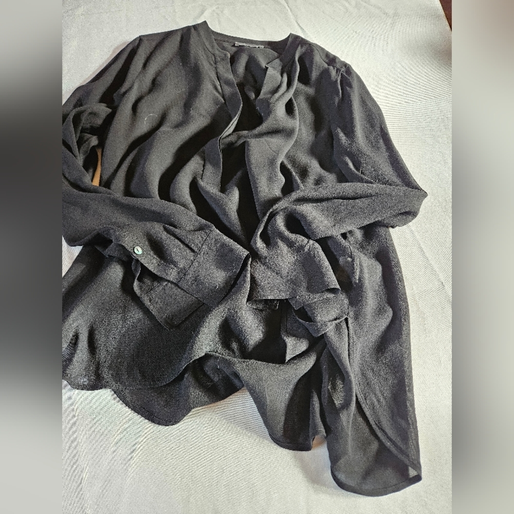 Vince blouse sz 10 black voile pullover